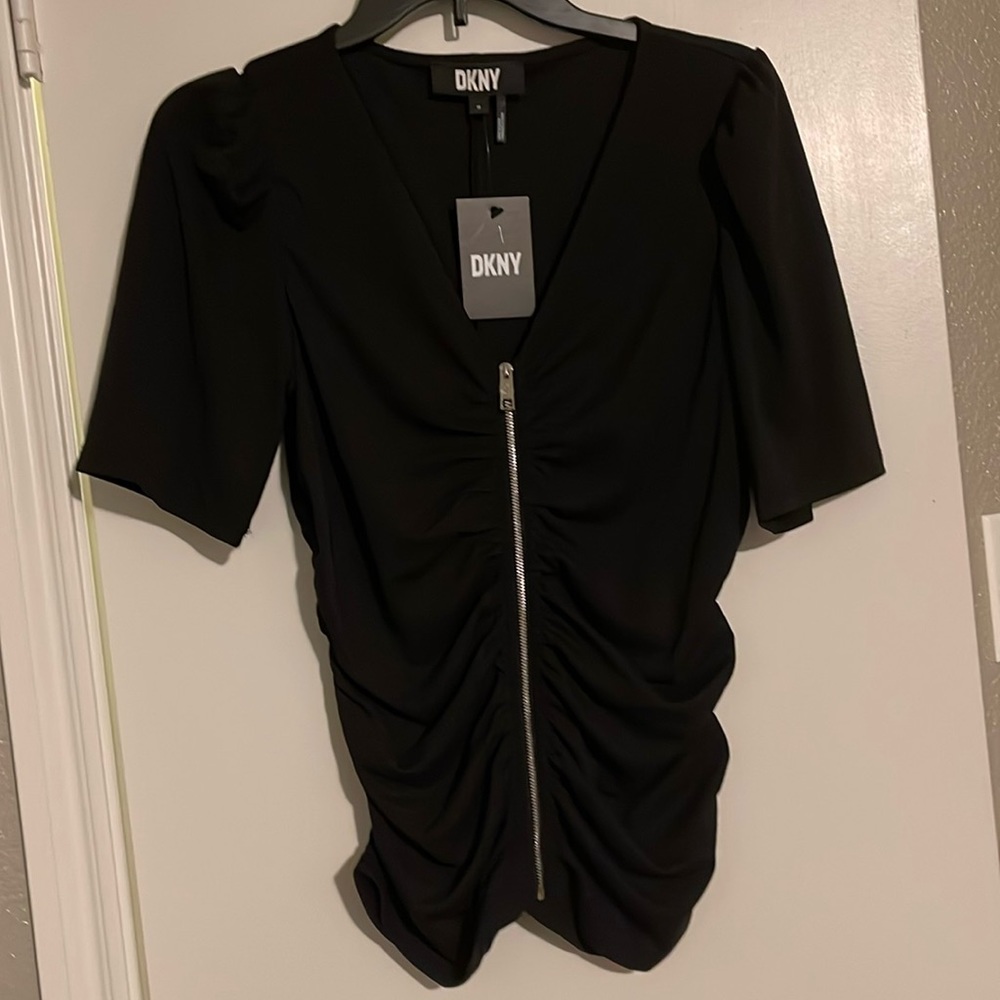 DKNY nwt black zipper top